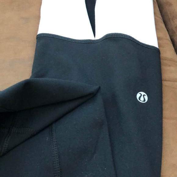 "Rare Rare "🍋Lululemon🍋 slit crops - Picture 8 of 8